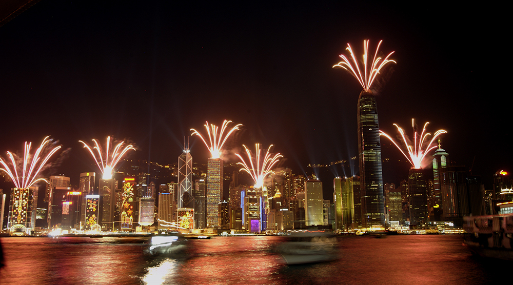https://d3r8gwkgo0io6y.cloudfront.net/upload/World's largest permanent light & sound show ' A Symphony of Lights '.jpg